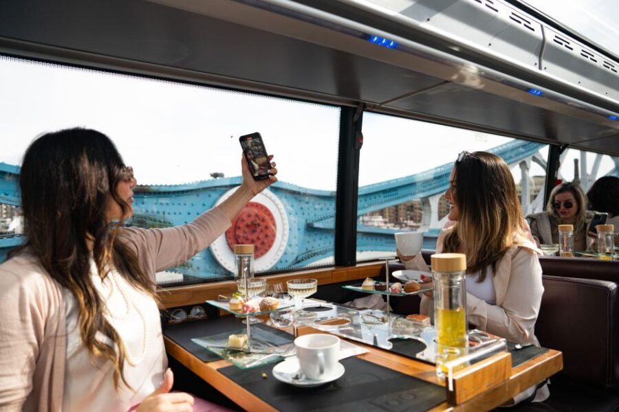 London: Traditional Afternoon Tea Tour in a Luxury Coach - The Culinary Experience