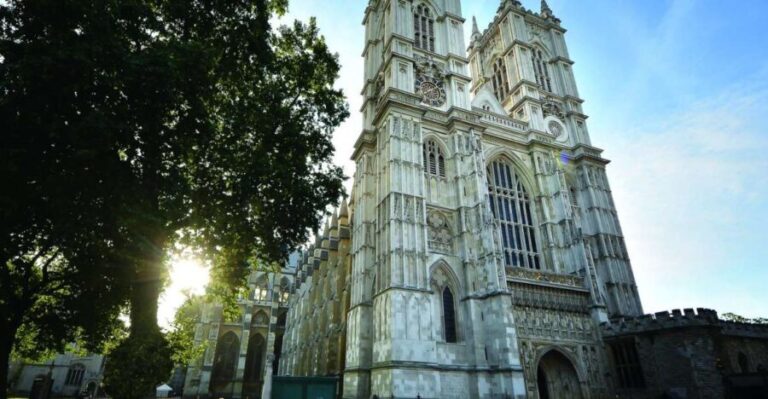 London: Westminster Abbey Entrance Ticket - A Deep Dive into Westminster Abbey: What You Can Expect