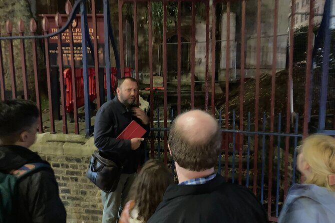 London's Ghosts & Gruesome Past Nighttime Walking Tour - A Closer Look at the Itinerary and What You Can Expect