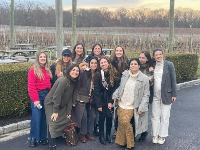 Long Island: East End Wine TOUR from NEW YORK CITY - Frequently Asked Questions