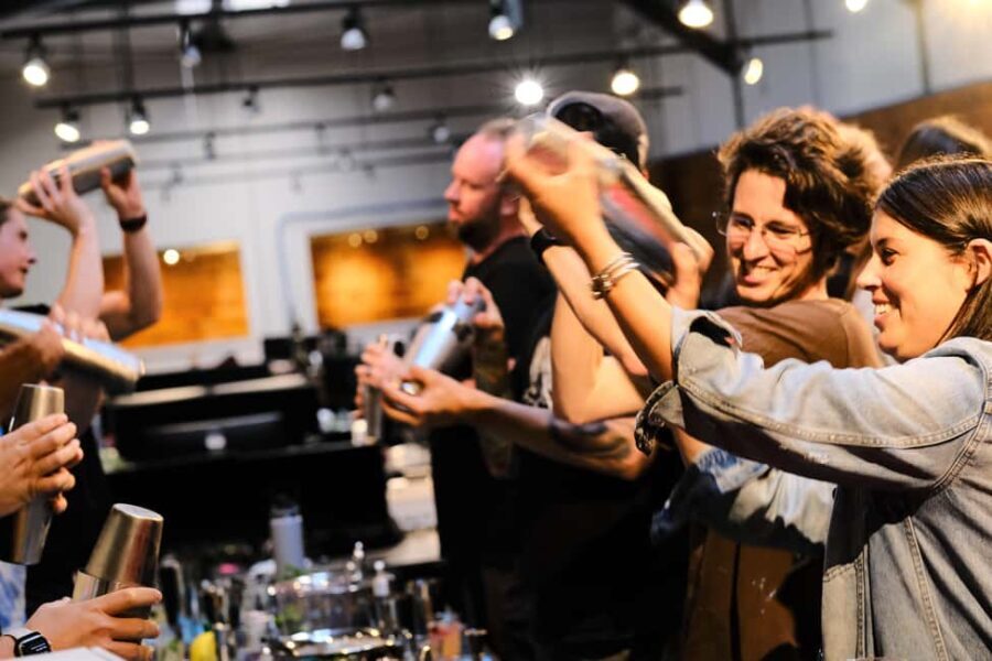 Los Angeles: Cocktail-Making Class with Mixologist - Detailed Breakdown of the Experience