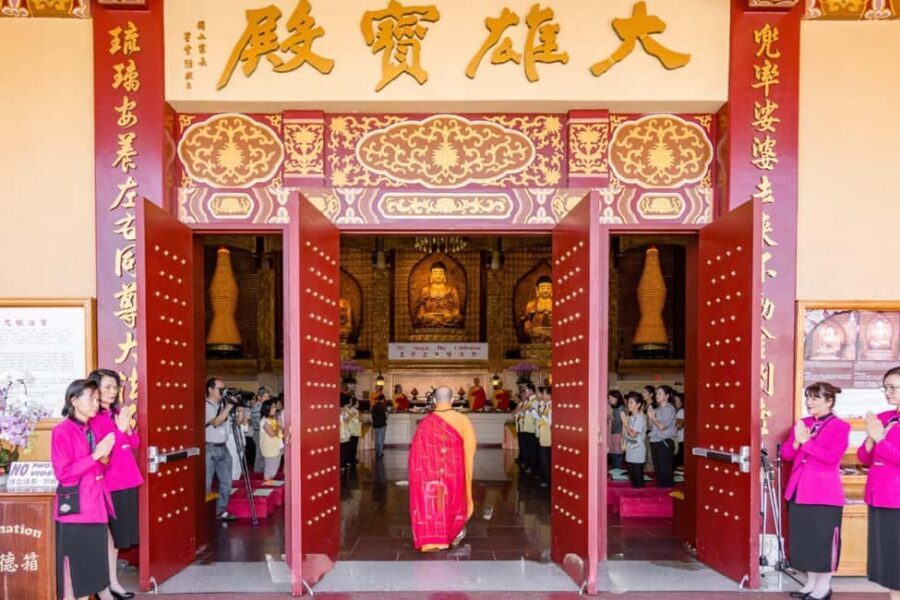 Los Angeles: Hindu Temple and Buddhist Monastery Day Trip - Who should consider this tour?