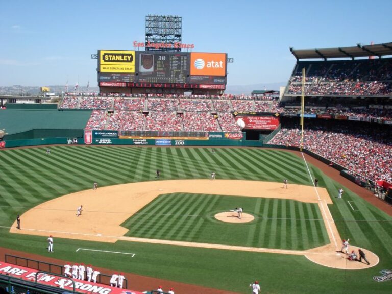 Los Angeles: LA Angels Baseball Game Ticket at Angel Stadium - What to Expect on Game Day