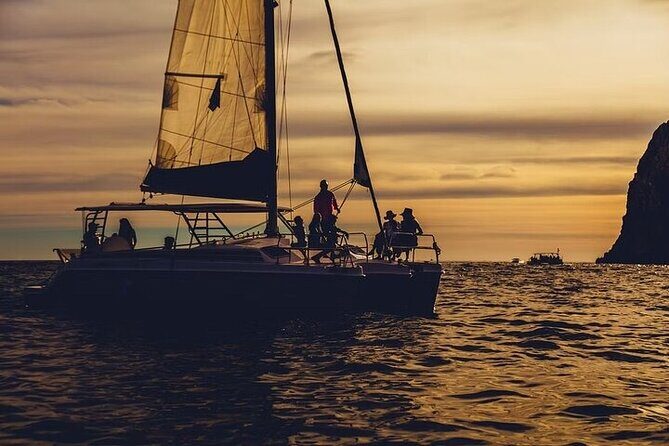 Los Cabos Sunset Sailing Adventure - An In-Depth Look at the Los Cabos Sunset Sailing Adventure