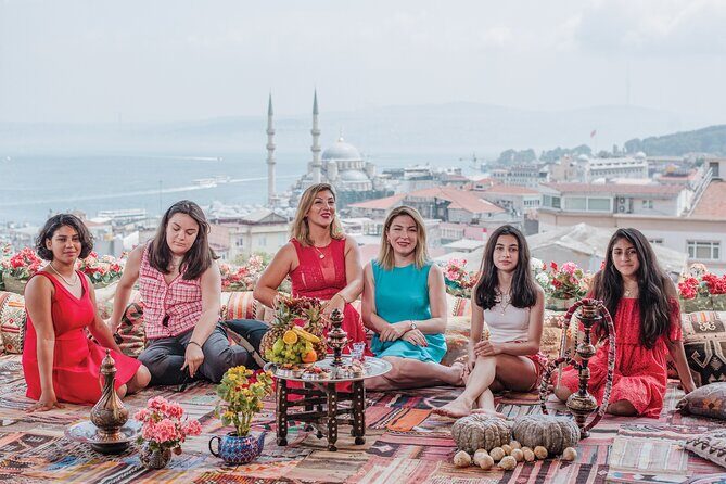 Love in Istanbul: Perfect Photo Moments at Iconic Locations - Who Will Love This Experience?