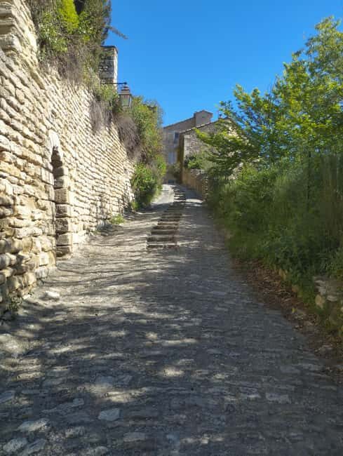 LUBERON : Gordes, Roussillon with Ochre trail & Sorgue river - An In-Depth Look at the Luberon Tour