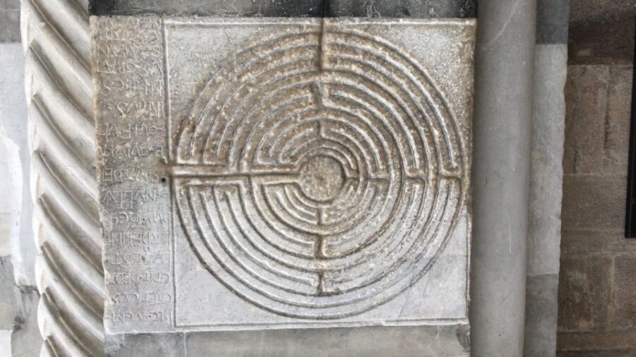 Lucca: Guided City by Night Walking Tour - A Detailed Look at the Lucca by Night Experience