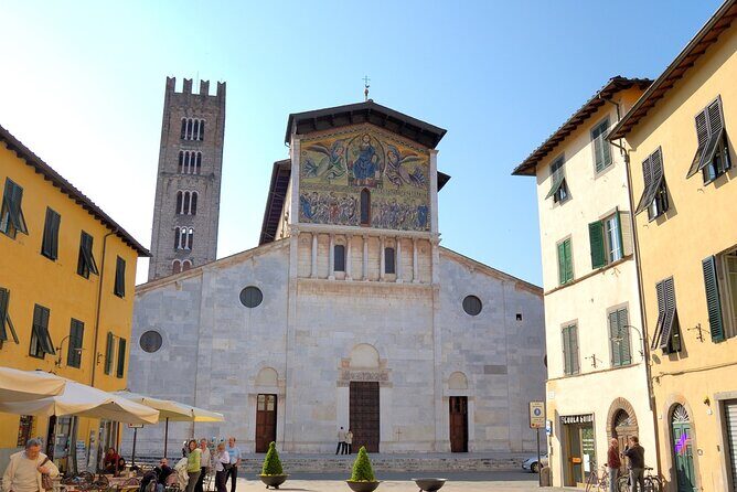 Lucca: walking tour of the city centre and the walls - The Value of Small-Group Tours in Lucca