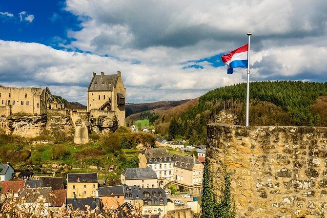 Luxembourg Airport Transfers : Luxembourg to Airport LUX in Luxury Van - How the Itinerary Unfolds