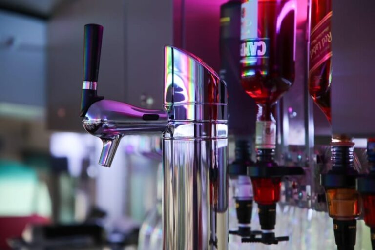 Luxembourg: American-Style Dinner in a Vintage Bus - What the Reviews Say