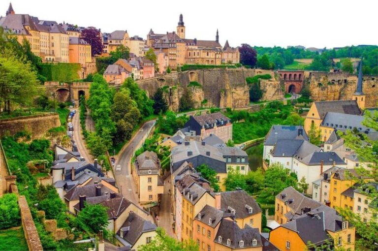 Luxembourg Highlights: Walking Tour in English - Authentic Insights from Travelers