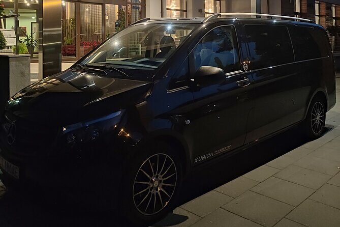 Luxury airport transfer from Lodz to Warszawa Chopin Airport - FAQ