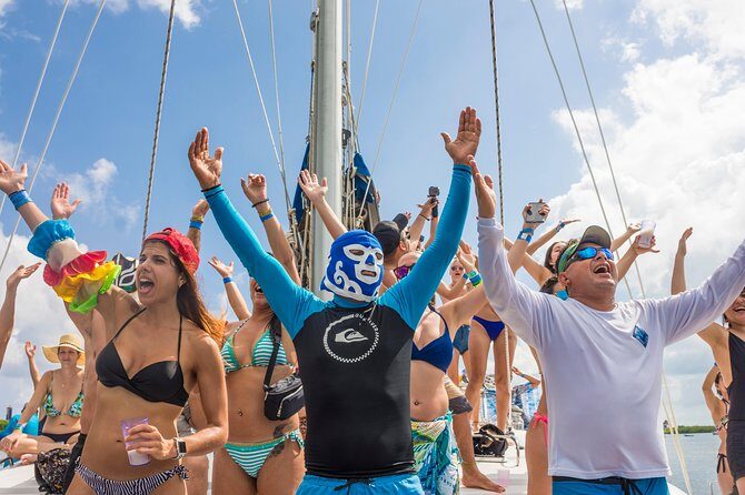 Luxury Catamaran tour to Isla Mujeres with transportation from Playa del Carmen - An in-depth look at this Isla Mujeres tour