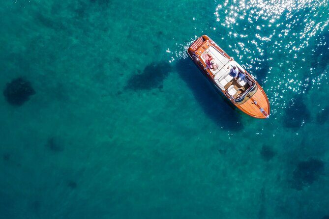 Luxury Italian Wooden Speedboat Cruises in New South Wales - What to Expect During the Tour