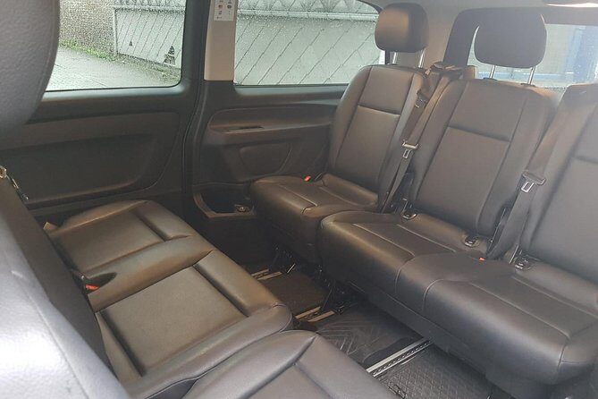 Luxury Minivan from Charleroi airport to the city of Ghent - Who Should Consider This Transfer?