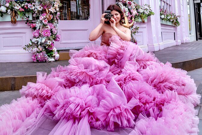Luxury Pinky Dress Photoshoot in London Photographer - In-Depth Look at the Experience