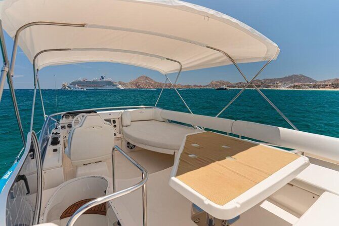 Luxury Yacht Experience in Los Cabos 45 FT - Who will love this tour?
