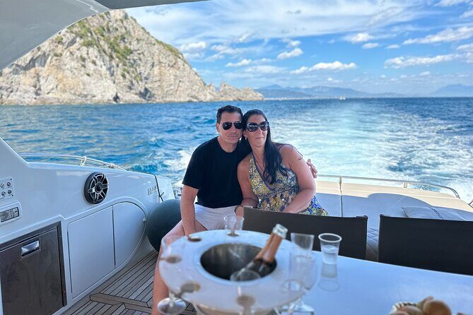 Luxury Yacht Tour Amalfi Coast All Inclusive - Exploring the Amalfi Coast on a Luxury Yacht