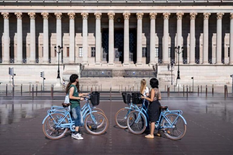 Lyon: city highlights bike tour - Discovering the Parc de la Tête dOr