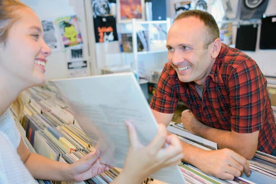 Lyon Croix-Rousse: Wine Tasting & Vinyl Record Tour - Practical Details and What to Expect