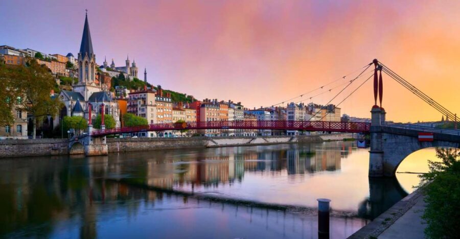 Lyon: Express Walk with a Local in 60 minutes - Breakdown of the Itinerary and Highlights