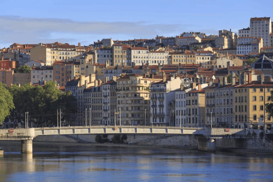Lyon: Guided tour of the Croix-Rousse - Value and Practicality