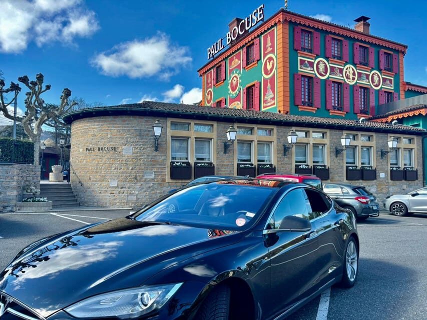 Lyon : Visit Lyon on a private half-day tour with a driver - Exploring Lyon in Style: An In-Depth Look