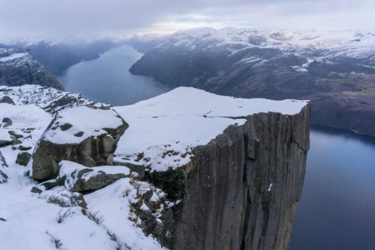 Lysefjorden cruise & Preikestolen guided hike - winter - Frequently Asked Questions