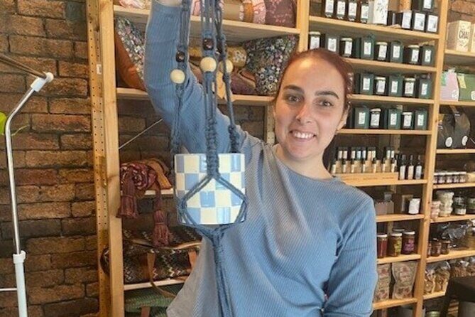 Macrame Pot Holder Workshop Tamborine Mountain Australia - The Setting and Atmosphere