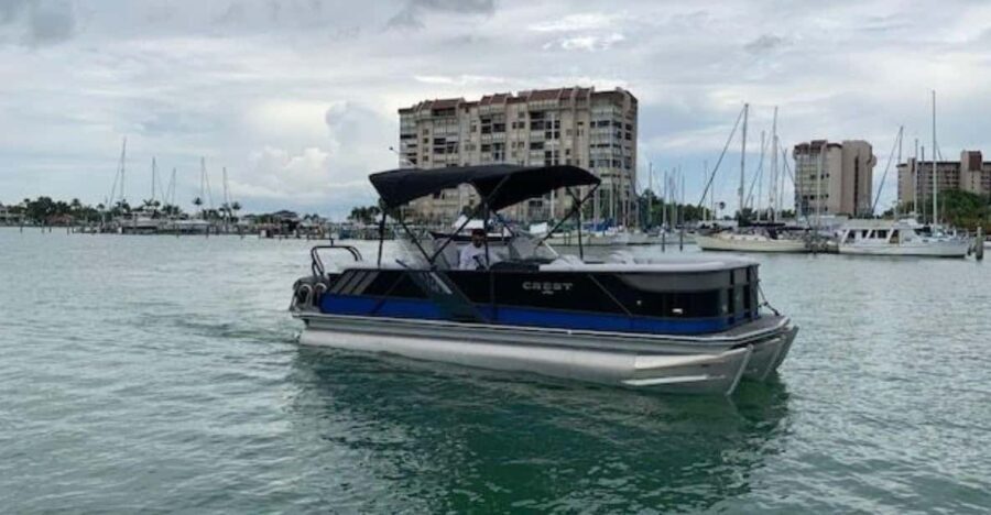 Madeira Beach: Pontoon Boat Rentals Without Captain