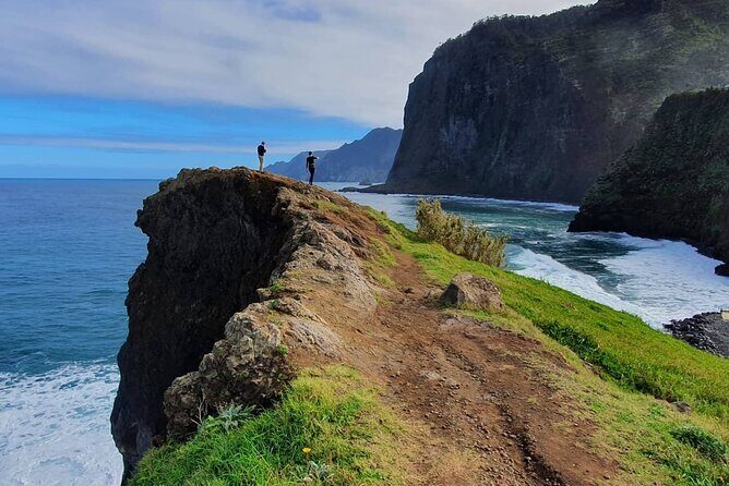 Madeira Jeep 4x4: Old Forest Full-Day Tour incl Pico Arieiro - What Makes This Tour Stand Out?