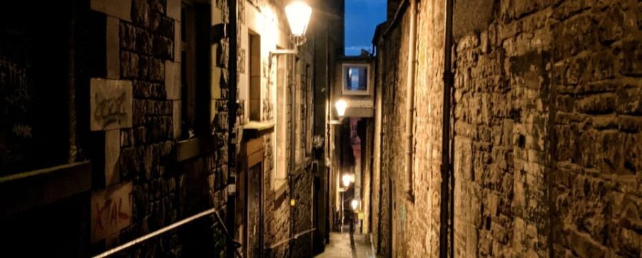 Magic and Legends in Edinburgh: walking tour in French - The Sum Up