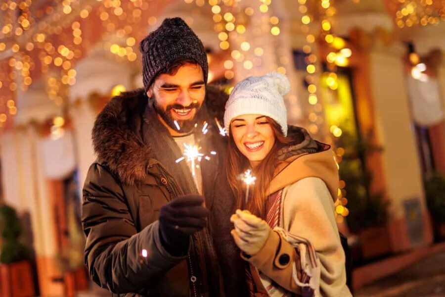 Magical Christmas Private Journey in eský Krumlov - Art and Artisans: Holiday Inspiration in Every Corner