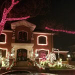 Magnificent Christmas Lights Tour of Dyker Heights Brooklyn - FAQs
