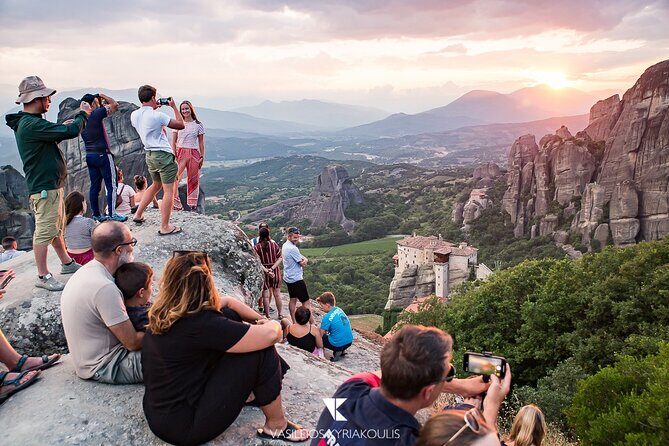 Majestic Sunset Meteora Tour with Local Guide - Deep Dive: Why This Tour Works for Travelers