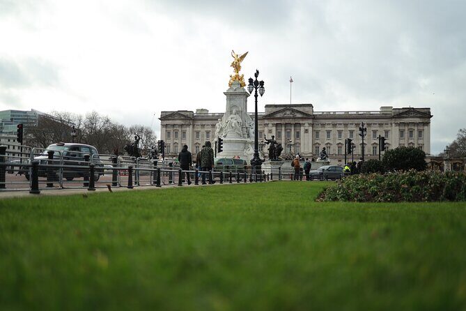 Majesty in Motion Exploring Westminster's Royal Legacy - Who Should Book This Tour?