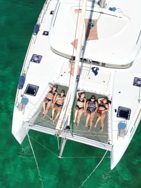 Majorca: Dinner aboard a private catamaran with snorkeling and paddle surfing - An In-Depth Look at the Mallorca Catamaran Experience