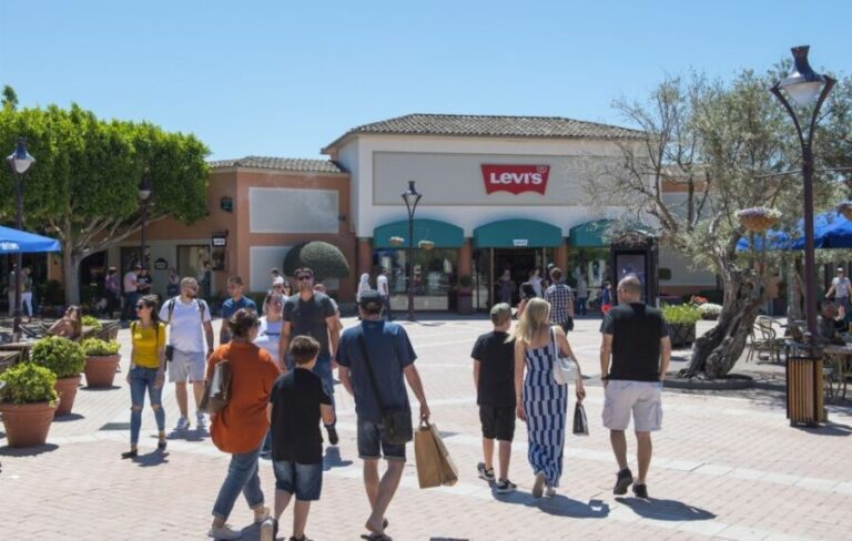 Mallorca: Fashion Outlet Shopping Excursion by Bus - What Makes Mallorca Fashion Outlet Special?