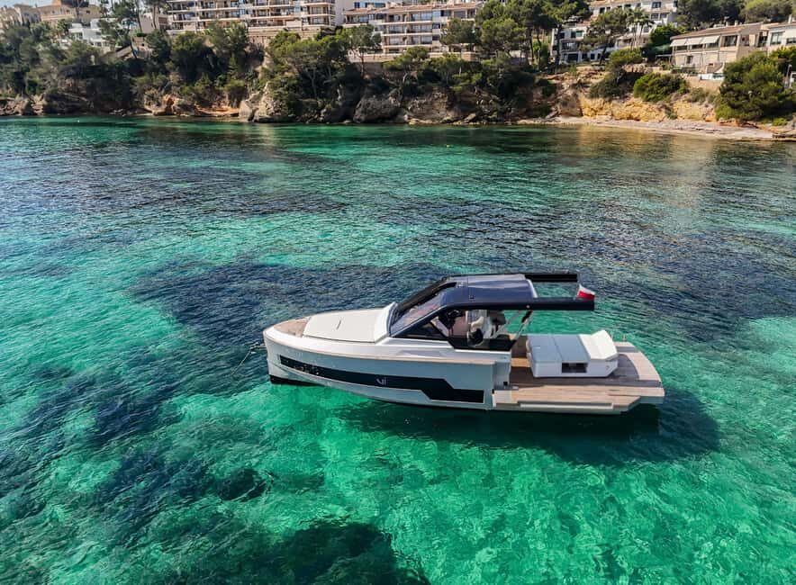 Mallorca: Private Yacht Cruise with Snorkeling and Drinks - Snorkeling and Marine Exploration