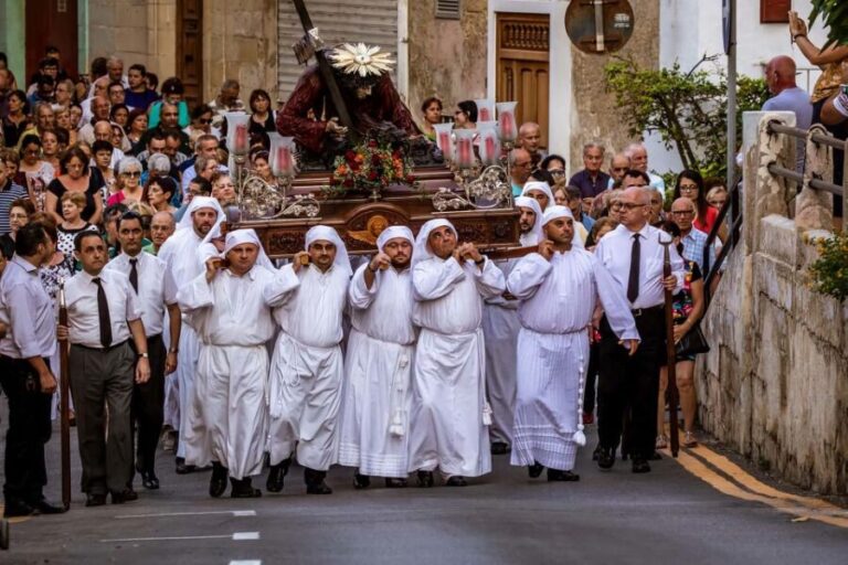 Malta: Good Friday Afternoon Procession with Transportation - Practical Details and Tips