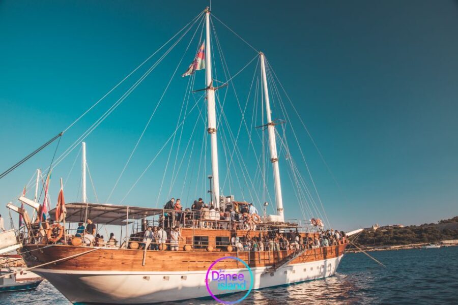 Malta: Sailboat Party with an Open Bar, Food, and Swimming - A Closer Look at the Malta Sailboat Party