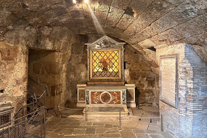 Mamertine Prison and Catacombs small group tour with driver - Who Should Consider This Tour?