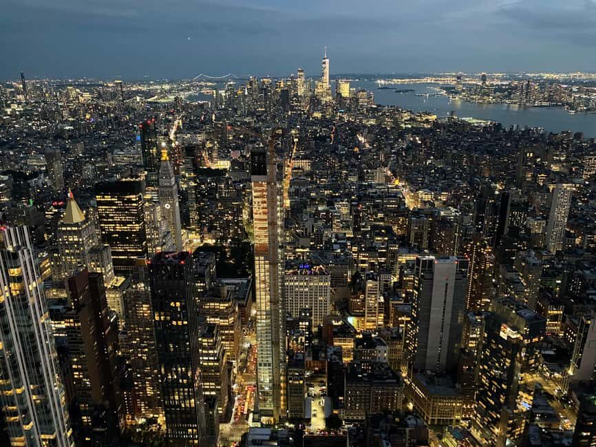 Manhattan; 5th avenue stroll & sunset at Empire State - What Makes This Tour Stand Out