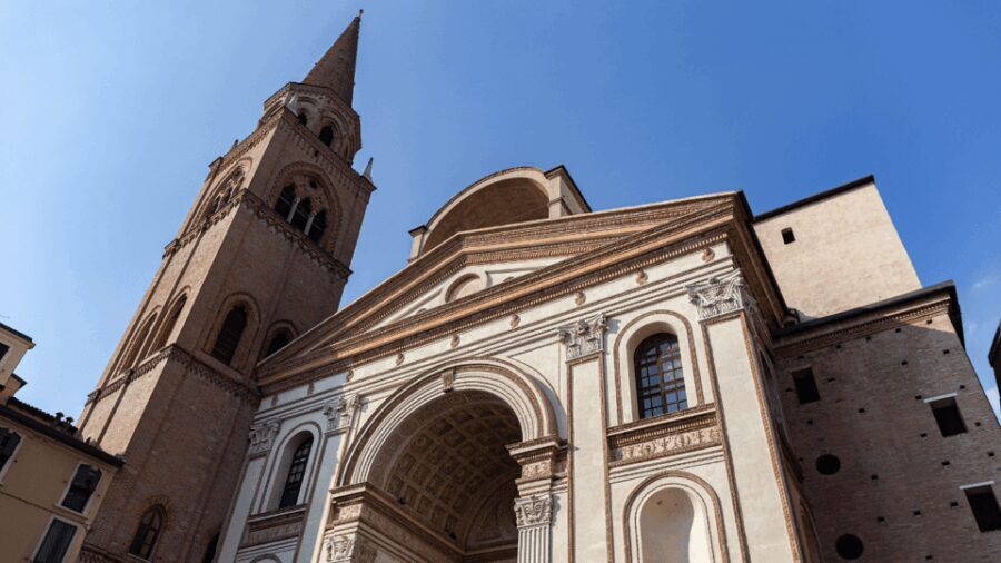 Mantua: Ascent and guided tour of the Basilica and dome of Sant'Andrea - A Complete Look at the Mantua Basilica Dome Tour