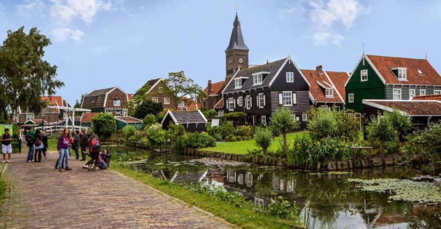 Marken, Volendam and Edam: Private Full-Day Tour - What Makes This Tour Stand Out?