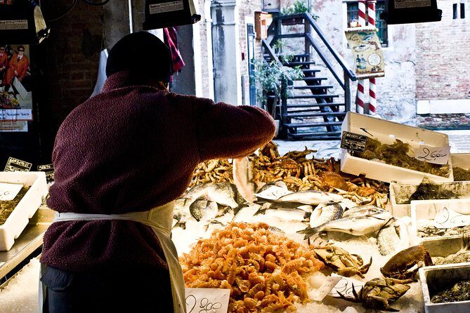 Market Tour & Dining at a Local's Home in Venice - Exploring the Venice Market Tour & Home Dining Experience