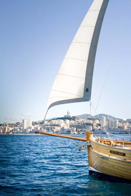 Marseille: Day sailing in the heart of the Calanques with organic lunch and wine - The Itinerary Breakdown