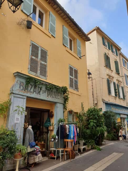 Marseille: découvrir la vieille ville avec un marseillais - Exploring Marseille: An in-depth review of the "Découvrir la vieille ville avec un marseillais" tour