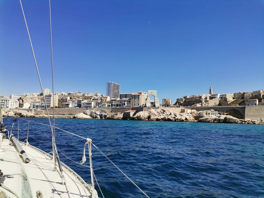 Marseille Sailing boat Tour - Secluded Covens and Swimming Stops