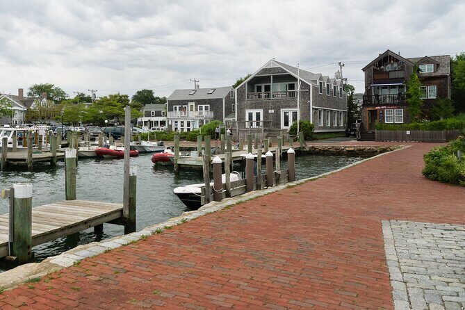 Marthas Vineyard Self-Guided (APP/GPS) Audio Walking Tour - Who Should Choose This Tour?